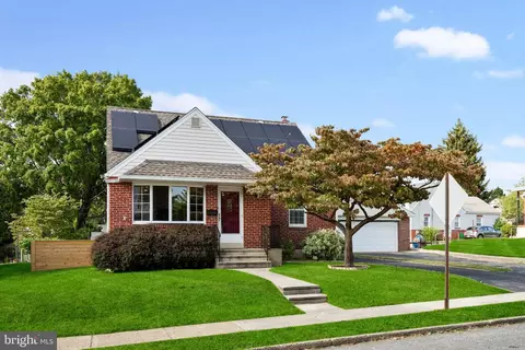 1919 Armstrong Ave, Morton, PA 19070