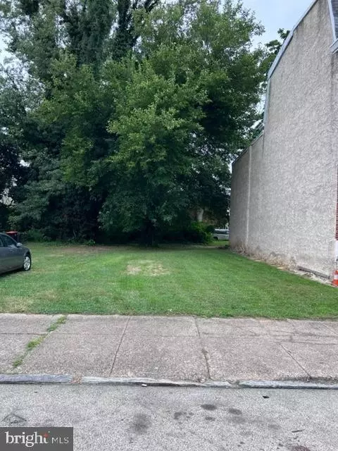 722 Upland St, Chester, PA 19013
