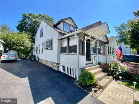 1419 Pennsylvania Ave, Prospect Park, PA 19076