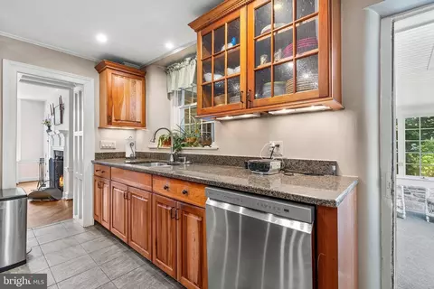 215 E Springfield Rd, Springfield, PA 19064 photo 13
