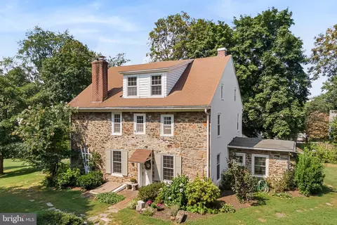 215 E Springfield Rd, Springfield, PA 19064 photo 4