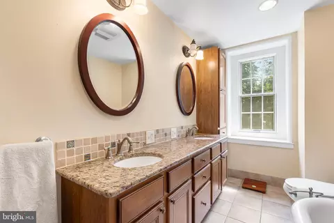 215 E Springfield Rd, Springfield, PA 19064 photo 24