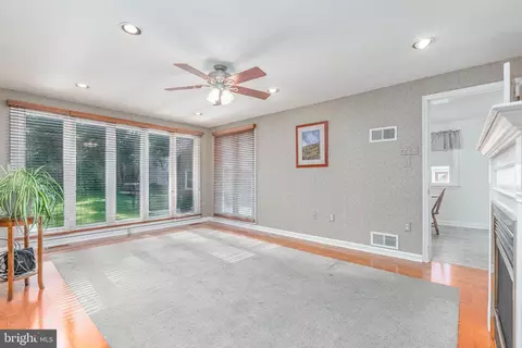 947 Edgewood Dr, Springfield, PA 19064 photo 24
