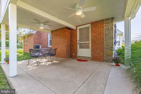 947 Edgewood Dr, Springfield, PA 19064 photo 5