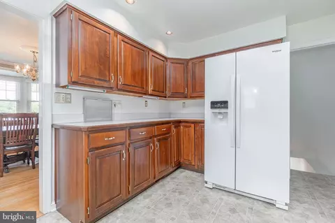 947 Edgewood Dr, Springfield, PA 19064 photo 18
