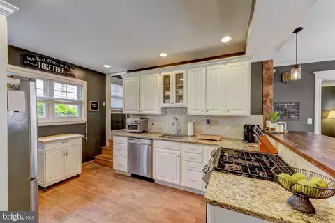 16 Montrose Ave, Upper Darby, PA 19082 photo 12