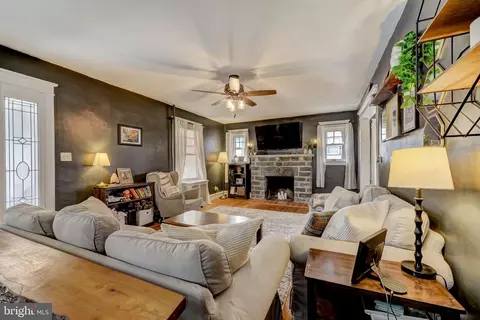 16 Montrose Ave, Upper Darby, PA 19082 photo 7