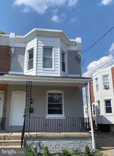 225 Pusey Ave, Collingdale, PA 19023