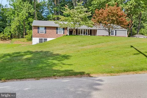 117 Ivy Ln, Glen Mills, PA 19342