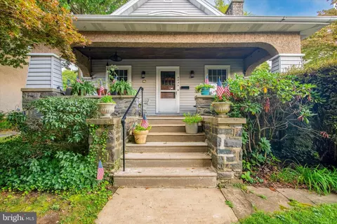 2046 Bellemead Ave, Havertown, PA 19083