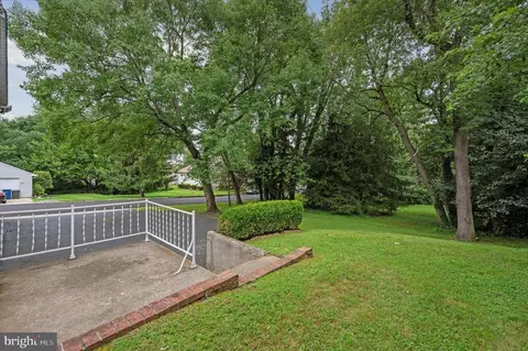814 Pine Rd, Wallingford, PA 19086 photo 4