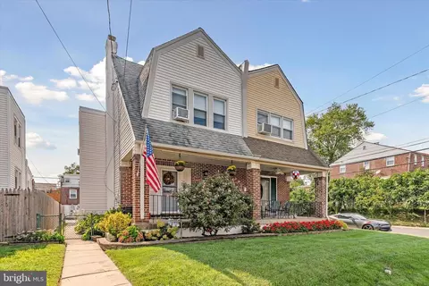 1144 Harding Dr, Havertown, PA 19083