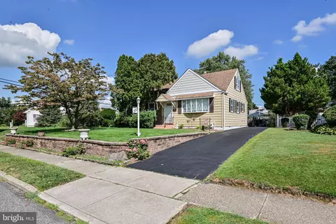 201 Morris Ave, Brookhaven, PA 19015