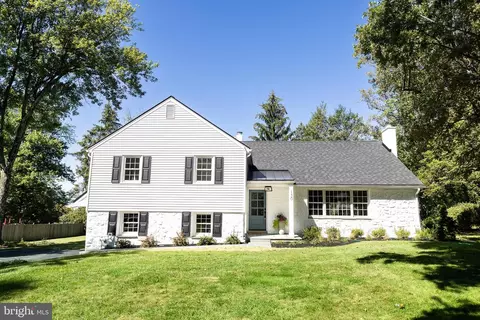 130 Wooded Ln, Villanova, PA 19085