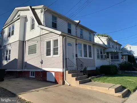 817 Spruce St, Collingdale, PA 19023