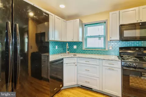 874 Springhill Rd, Secane, PA 19018 photo 7