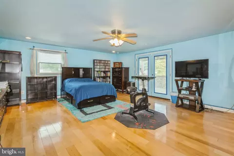 874 Springhill Rd, Secane, PA 19018 photo 14