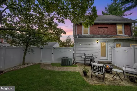 41 A Lowrys Ln, Bryn Mawr, PA 19010
