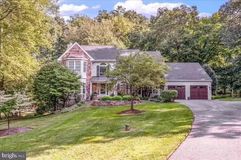 3 John Meyers Cir, Glen Mills, PA 19342