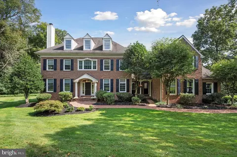 1071 Tyler Dr, Newtown Square, PA 19073