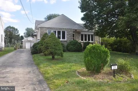 231 W Brookhaven Rd, Brookhaven, PA 19015