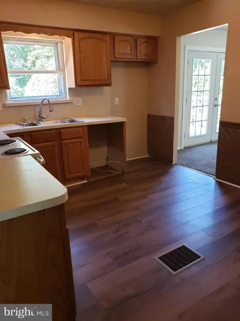 1726 Mill Rd, Boothwyn, PA 19061 photo 7