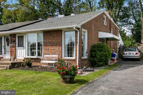 733 17th Ave, Prospect Park, PA 19076