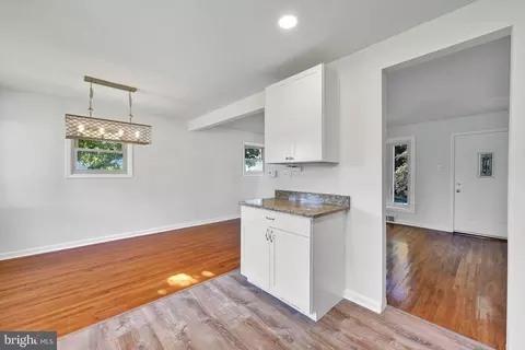2415 E Helms Mnr, Marcus Hook, PA 19061 photo 9
