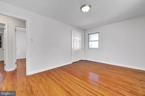 2415 E Helms Mnr, Marcus Hook, PA 19061 photo 11