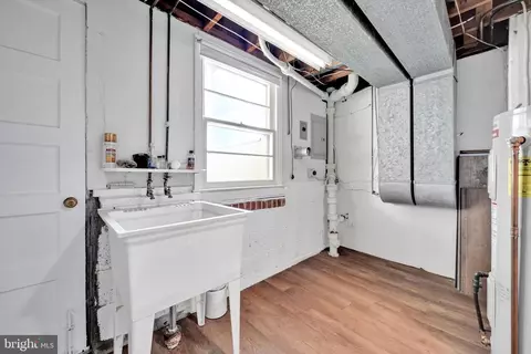 2415 E Helms Mnr, Marcus Hook, PA 19061 photo 20