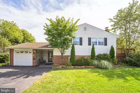 205 Foulke Ln, Springfield, PA 19064