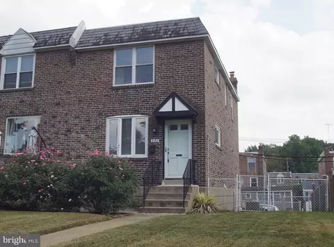 332 Rively Ave, Collingdale, PA 19023