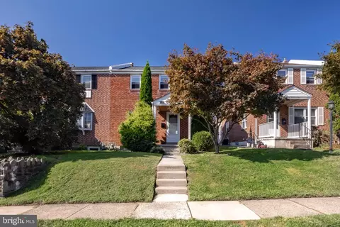1102 Agnew Dr, Drexel Hill, PA 19026