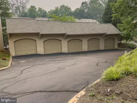 41 Greythorne Woods Cir, Wayne, PA 19087 photo 30