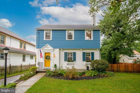 204 Eagle Rd, Havertown, PA 19083