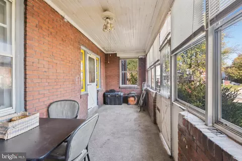 7 Plaza St, Marcus Hook, PA 19061 photo 4