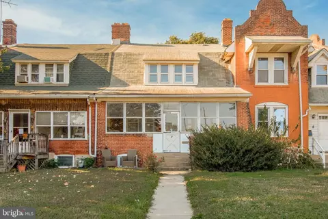 7 Plaza St, Marcus Hook, PA 19061