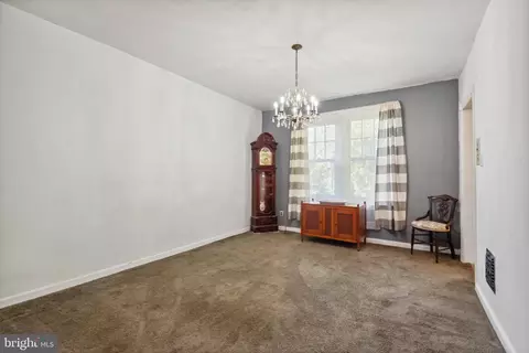 7 Plaza St, Marcus Hook, PA 19061 photo 8