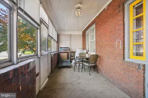 7 Plaza St, Marcus Hook, PA 19061 photo 3