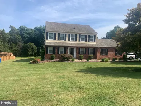 10 Rolling Hgts Ln, Chester Heights, PA 19017