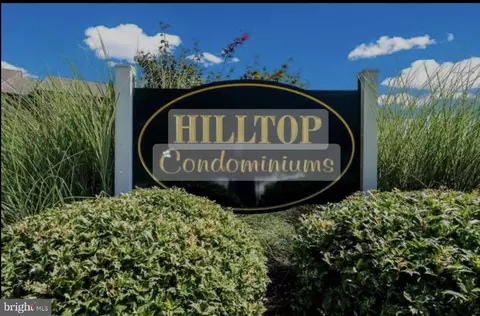 5200 Hilltop Dr #Y13, Brookhaven, PA 19015