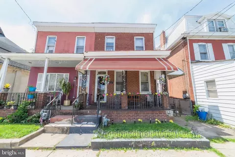 318 Jeffrey St, Chester, PA 19013