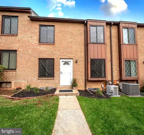 5200 Hilltop Dr #K 14, Brookhaven, PA 19015
