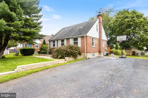 1216 Essex Ave, Woodlyn, PA 19094
