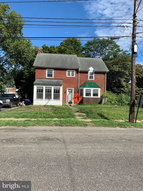 307 W 24th St, Chester, PA 19013