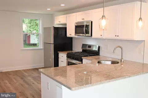 5335 N Springfield Rd, Clifton Heights, PA 19018