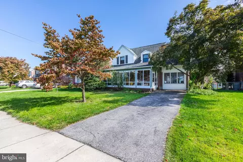 312 E Providence Rd, Aldan, PA 19018