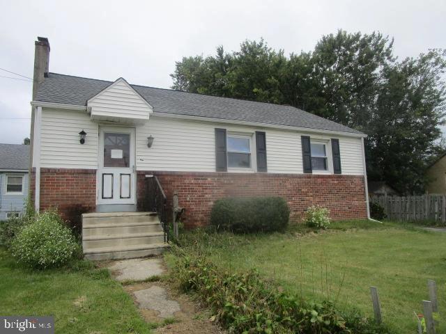 200 Amosland Rd, Holmes, PA 19043