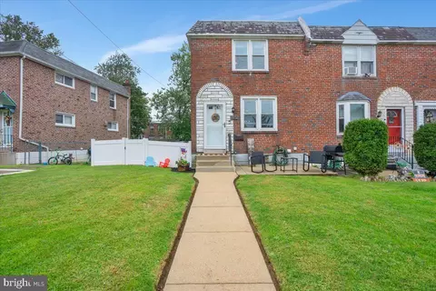 1130 Oakwood Dr, Glenolden, PA 19036