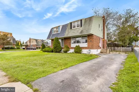 1443 Conway Dr, Swarthmore, PA 19081